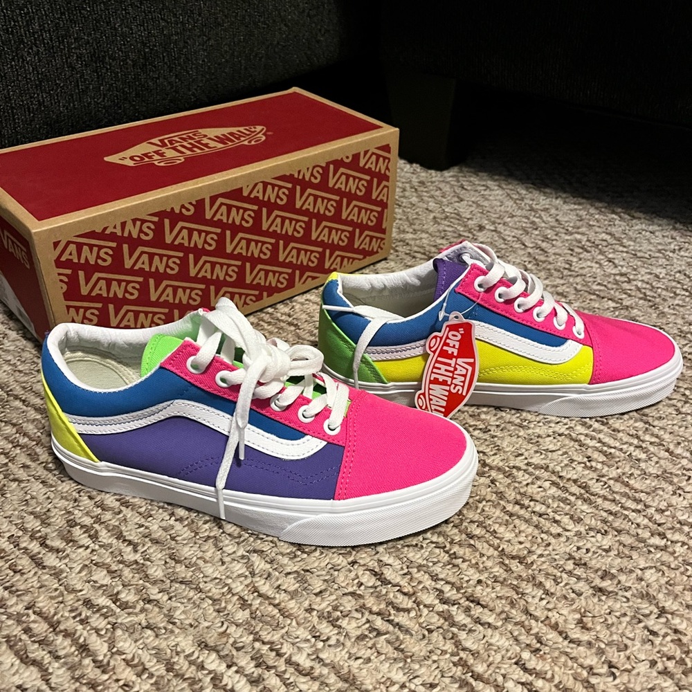 Women’s Vans Brand New